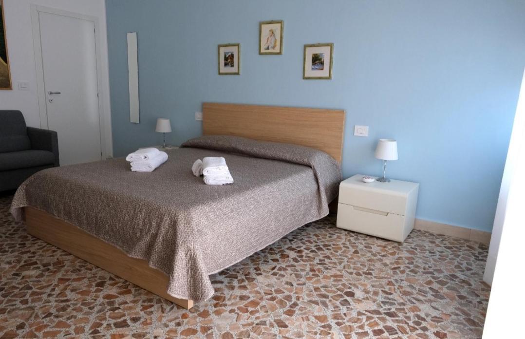Sole & Luna Guest House Bari Eksteriør billede