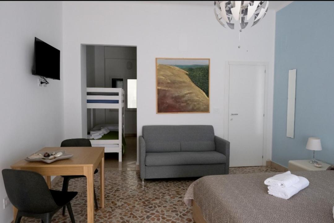 Sole & Luna Guest House Bari Eksteriør billede